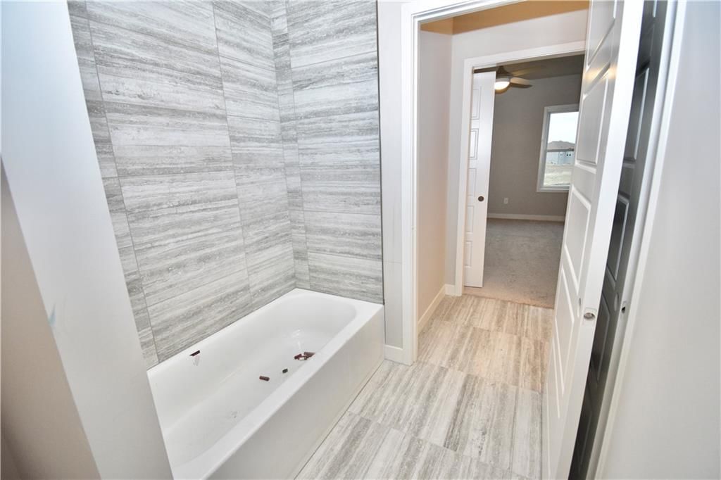 8312 NE 76th Terrace — photo 43