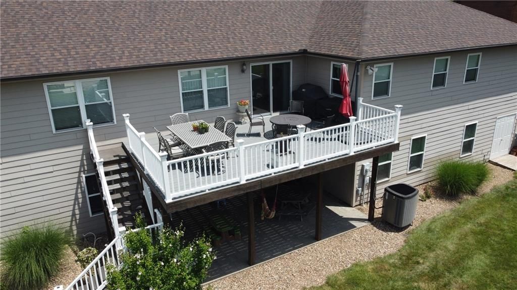 Photo 36 of 38 - 2101 Mariner Road
