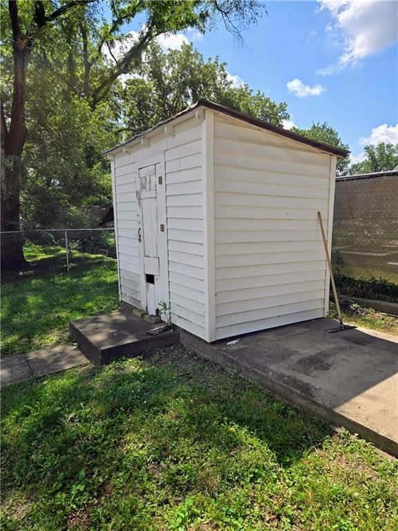 408 E Gay Street — photo 16