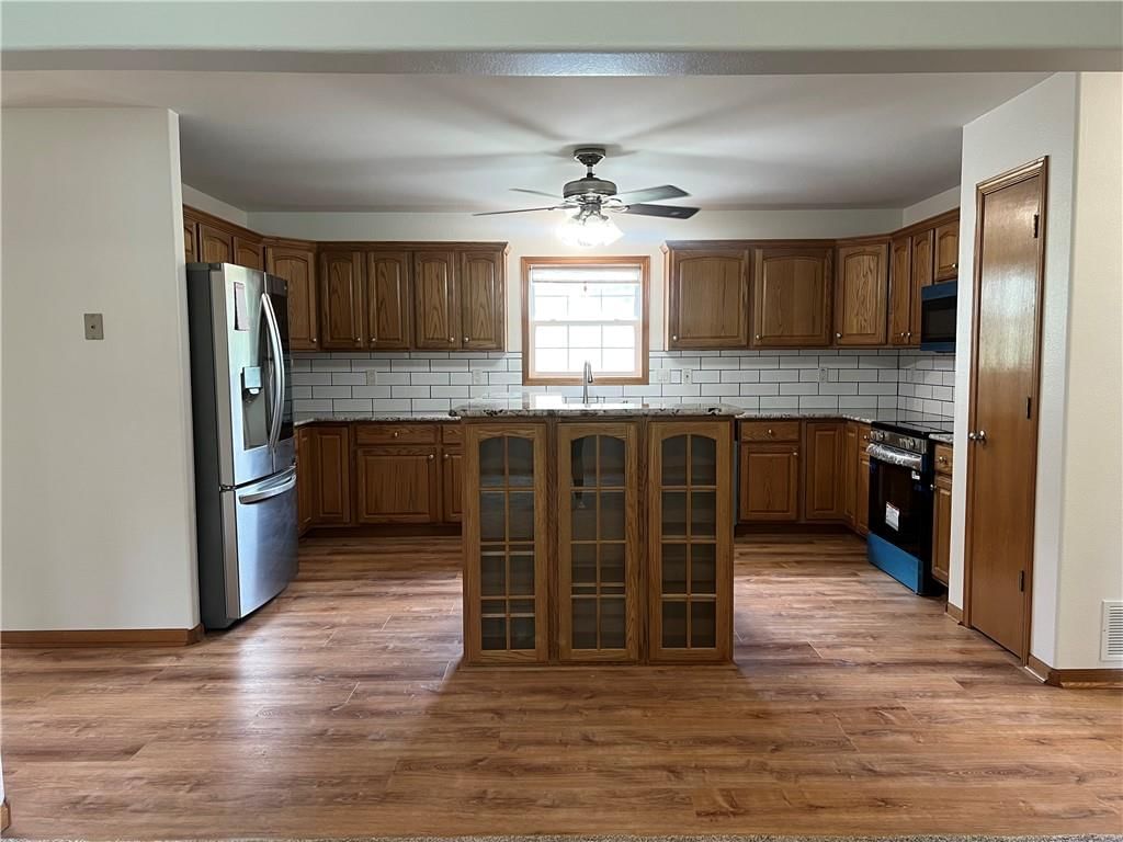 36987 W 63rd Street — photo 29