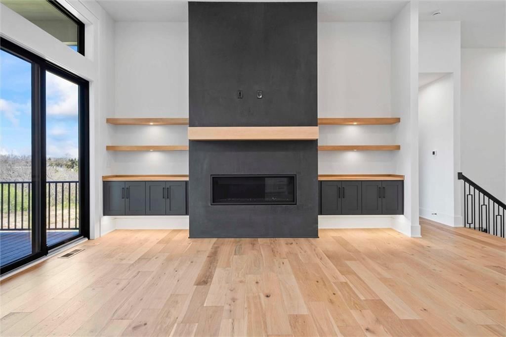 8020 Round Prairie Street — photo 6