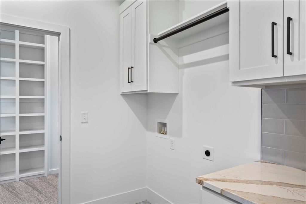 8020 Round Prairie Street — photo 26
