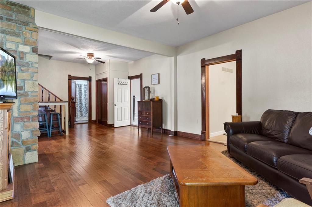 308 N Clark Street — photo 8