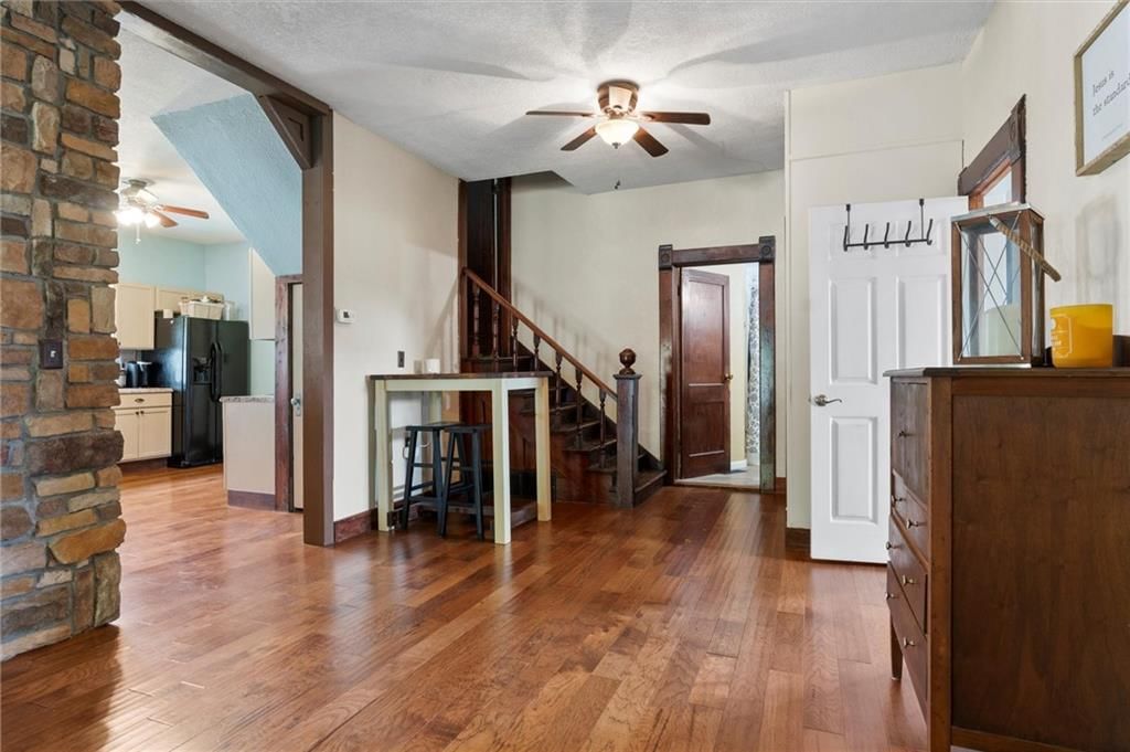 308 N Clark Street — photo 9