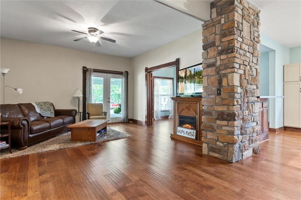 308 N Clark Street — photo 10