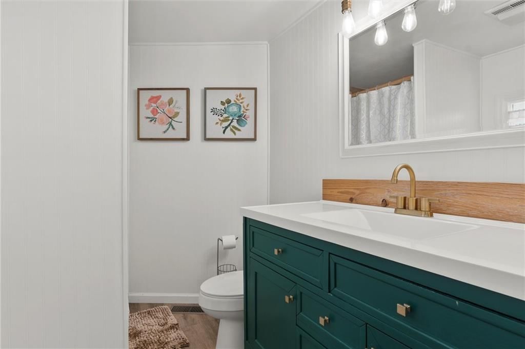 308 N Clark Street — photo 22