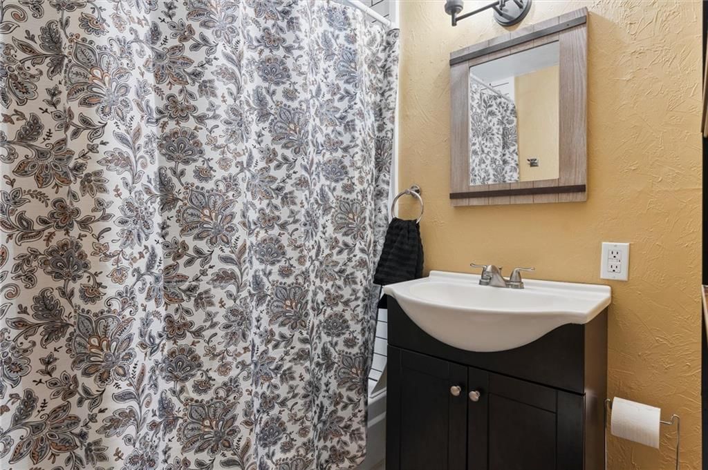 308 N Clark Street — photo 26