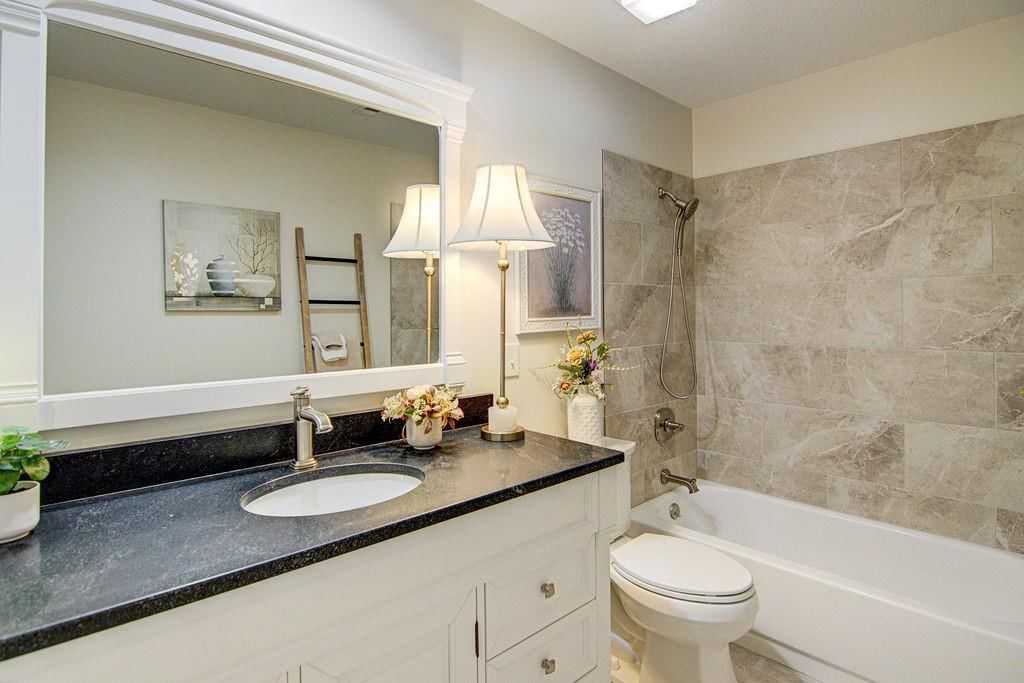 13904 W 110th Terrace — photo 28