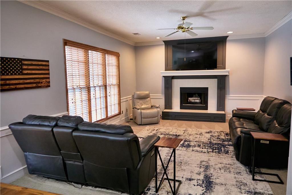 13164 Connell Street — photo 23