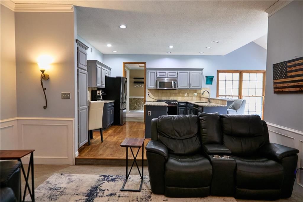 13164 Connell Street — photo 24