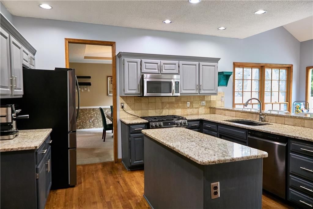 13164 Connell Street — photo 25
