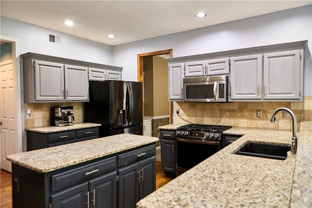 13164 Connell Street — photo 26
