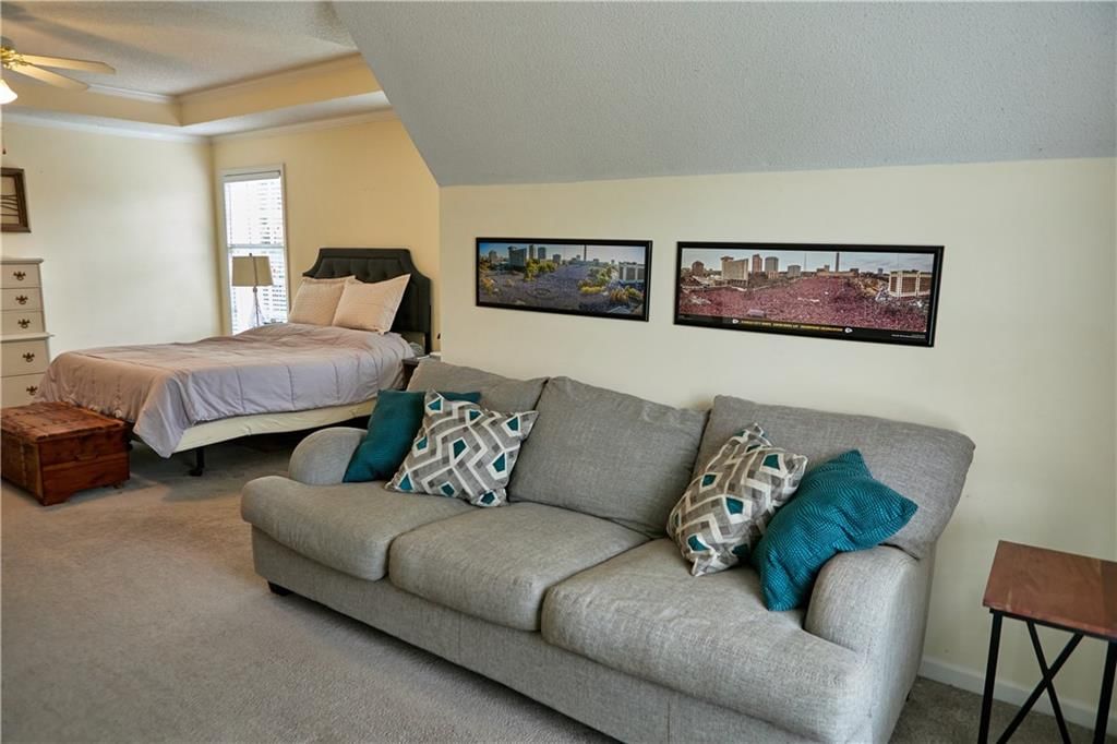 13164 Connell Street — photo 44
