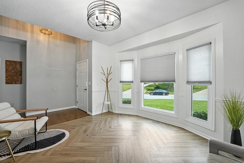 Photo 6 of 50 - 5136 NE Ash Grove Drive
