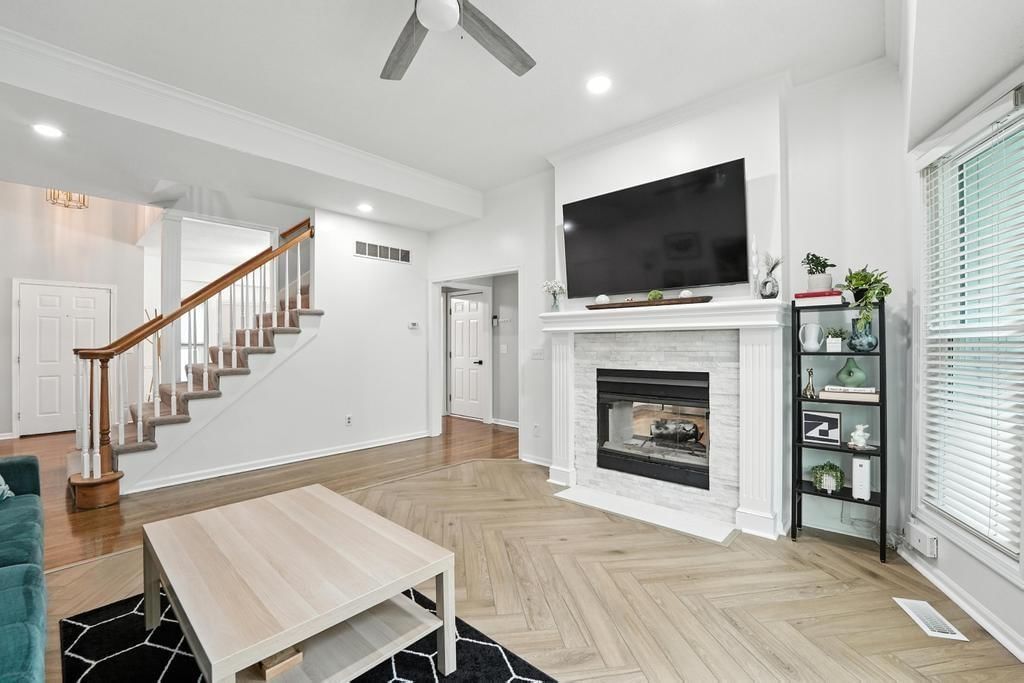 Photo 9 of 50 - 5136 NE Ash Grove Drive
