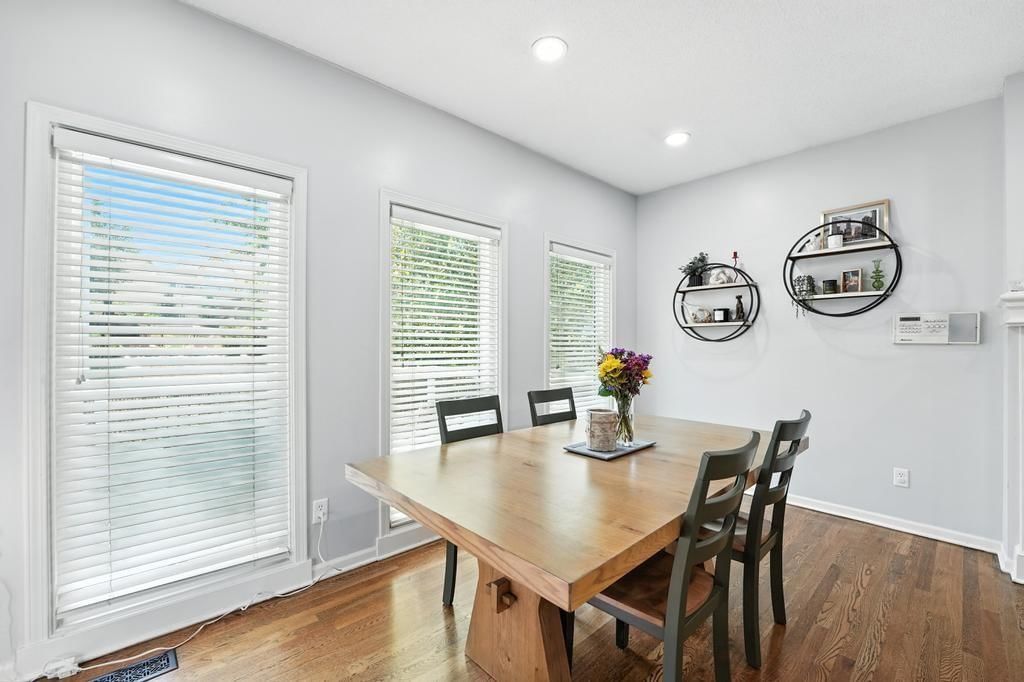 Photo 14 of 50 - 5136 NE Ash Grove Drive