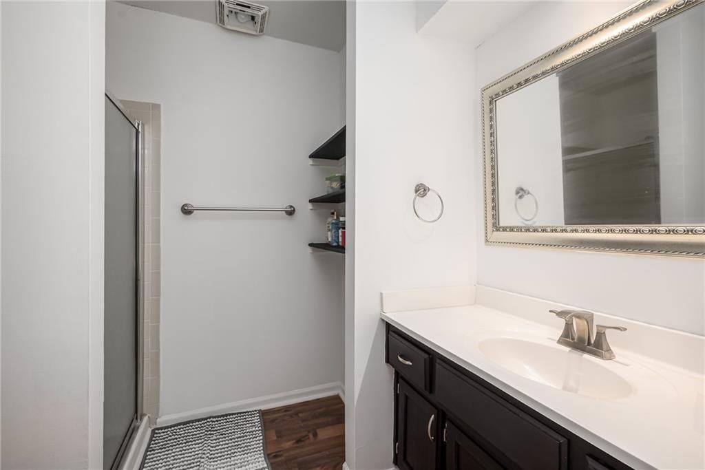 1416 E 125th Terrace — photo 9