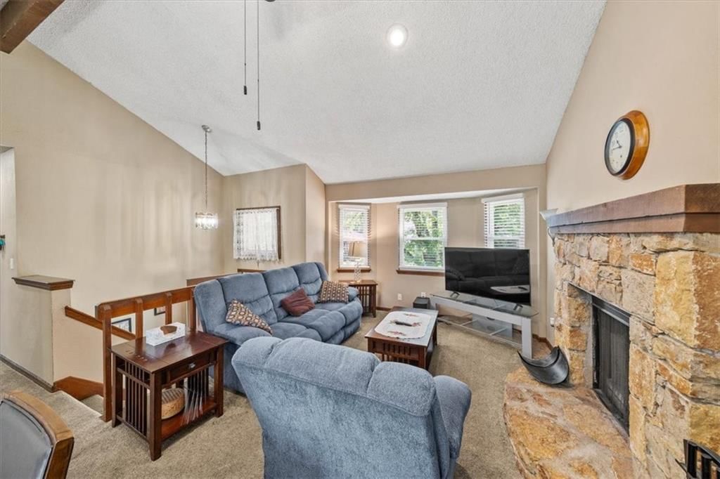 Photo 5 of 27 - 1438 S 25th Street