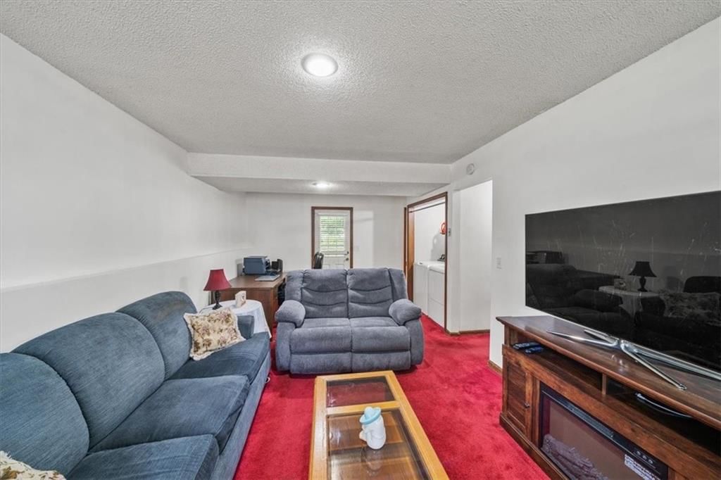 Photo 19 of 27 - 1438 S 25th Street