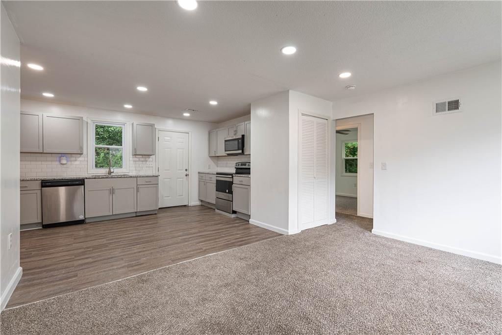 610 Elm Street — photo 4
