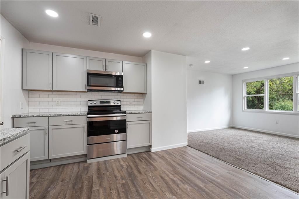 610 Elm Street — photo 10
