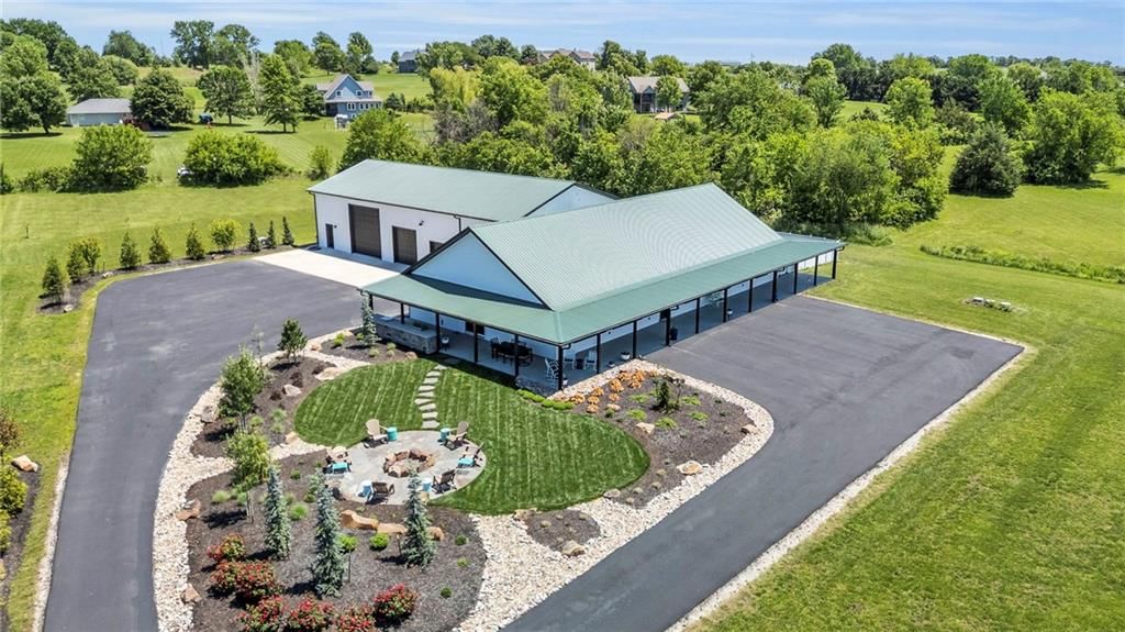2385 Pleasant Valley Drive, Ottawa, KS