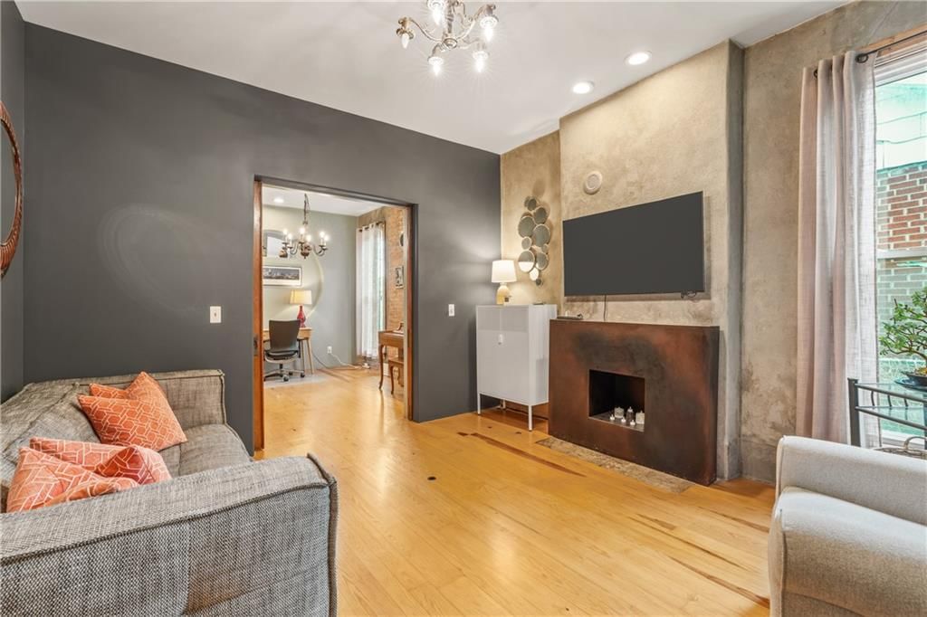 1637 Jefferson Street — photo 12