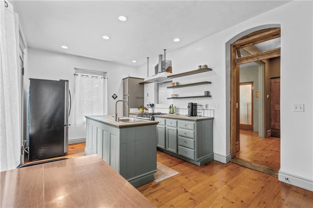 1637 Jefferson Street — photo 17