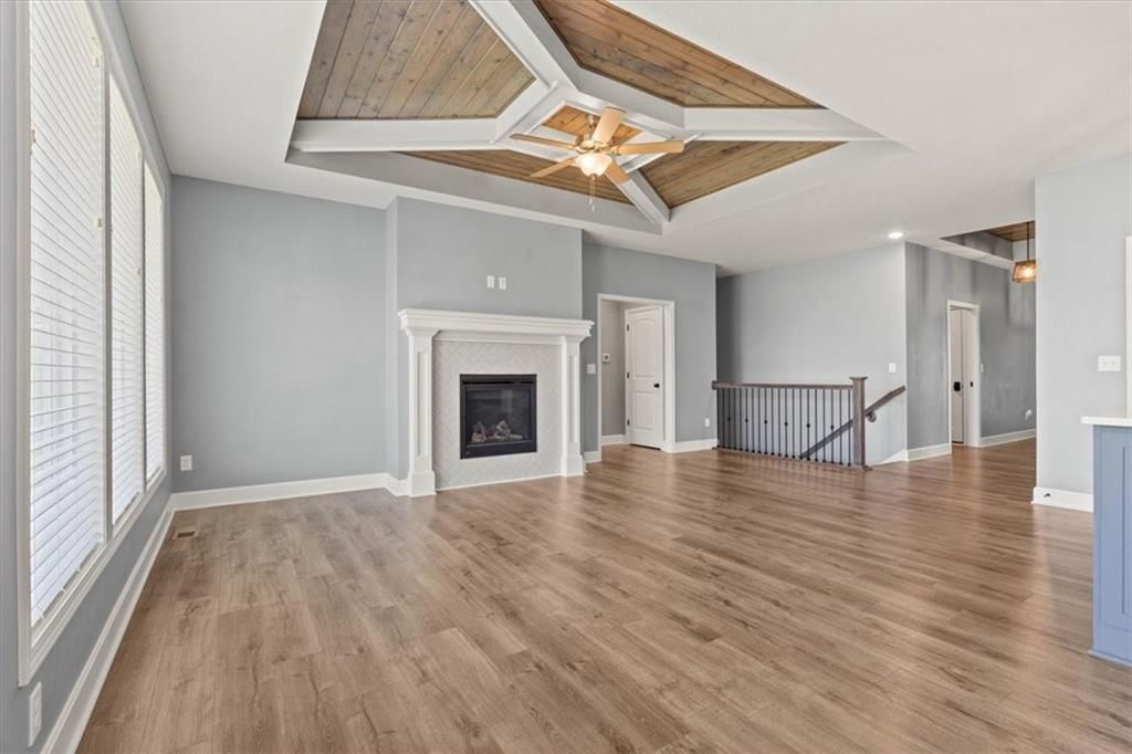 12421 Meadow Lane — photo 8
