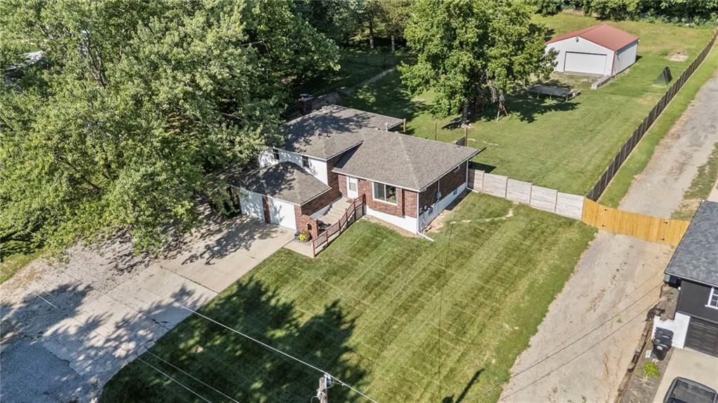 Photo 52 of 57 - 1925 N Redwood Drive