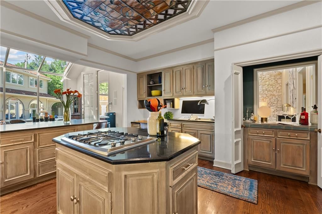 Photo 6 of 54 - 5212 W 98th Terrace