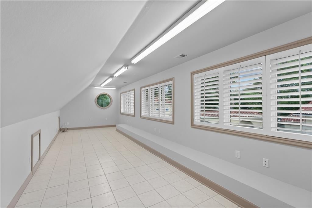 Photo 51 of 54 - 5212 W 98th Terrace