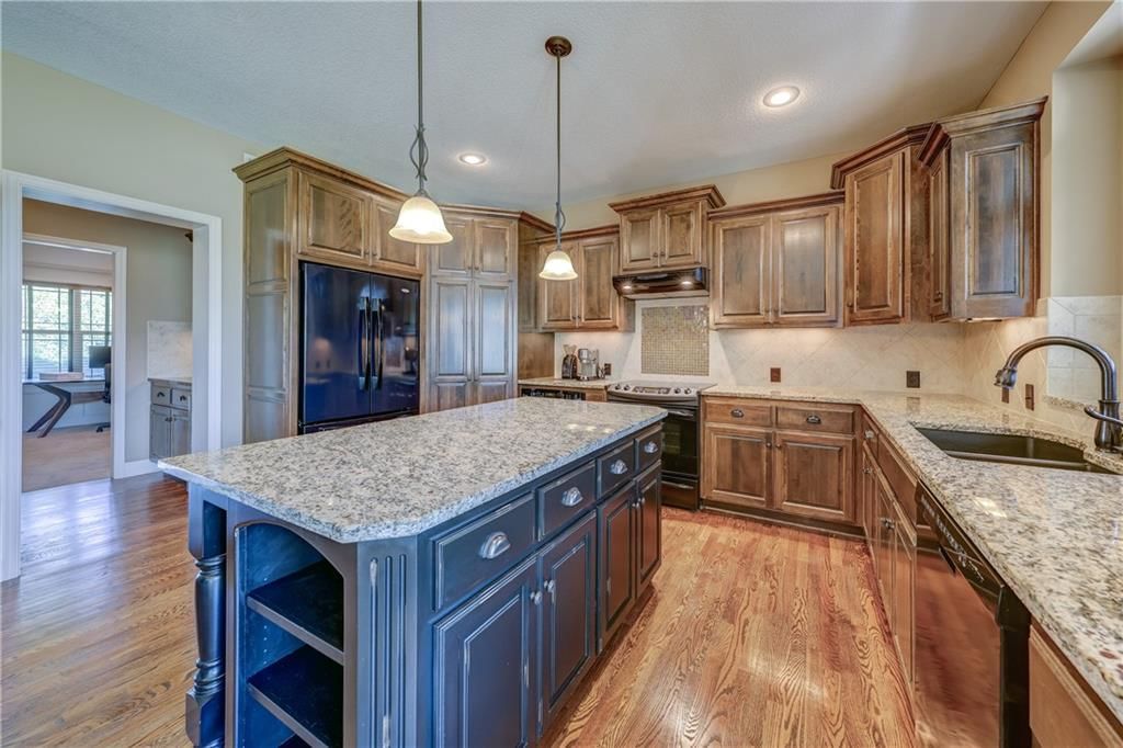 10963 S Carbondale Street — photo 8