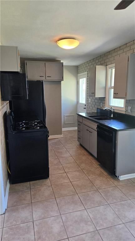 Photo 6 of 14 - 4344 N Denver Avenue