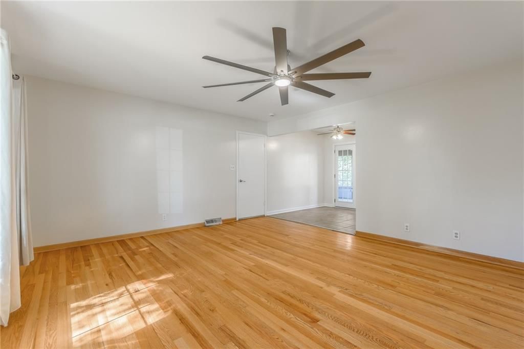 6101 N Michigan Avenue — photo 12