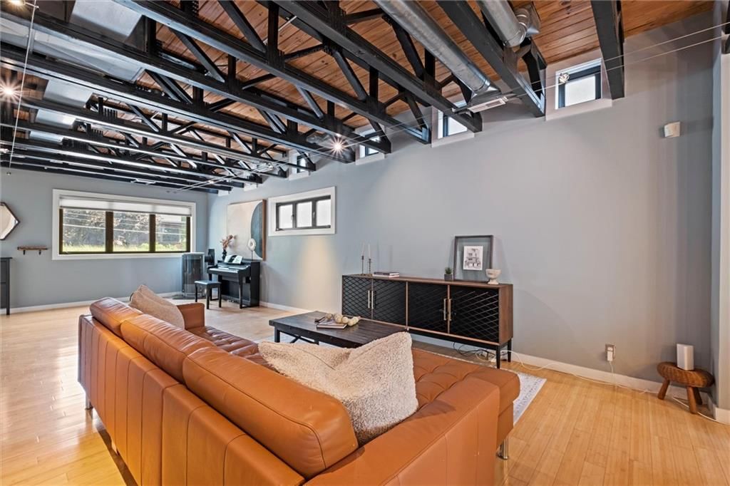 1303 W 47th Street — photo 7