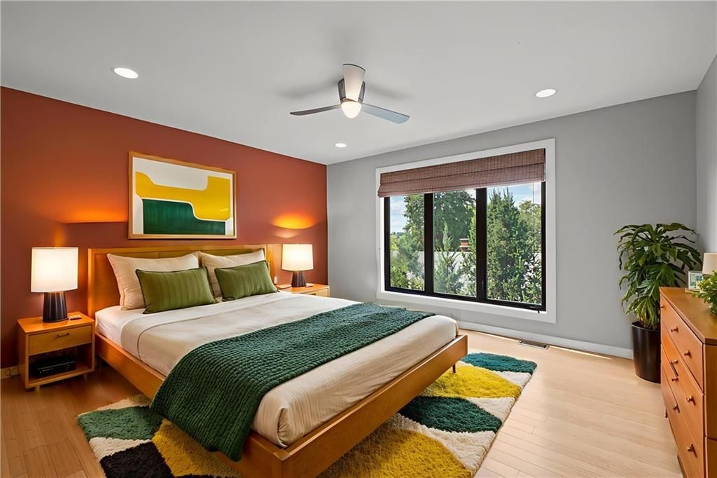 1303 W 47th Street — photo 18