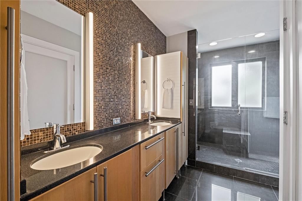 1303 W 47th Street — photo 21