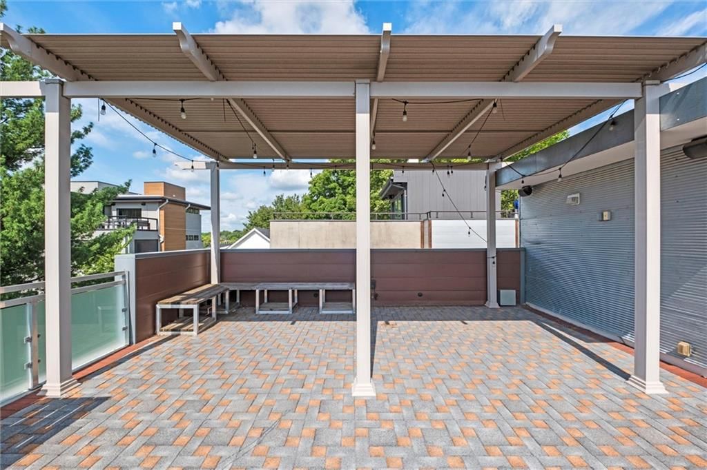 1303 W 47th Street — photo 32