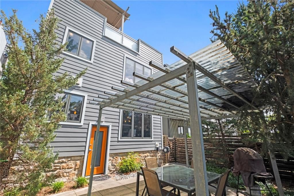 1303 W 47th Street — photo 36