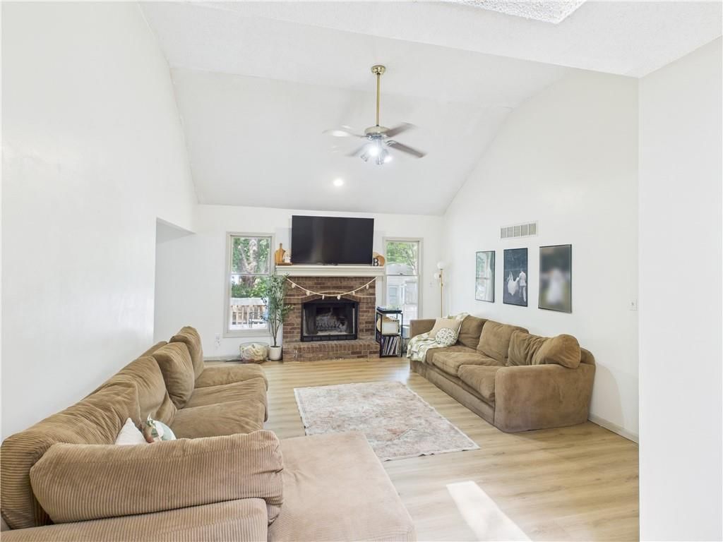 2105 NW 5th Street — photo 5