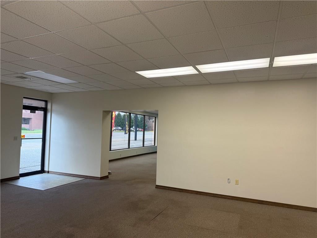 111 S Broadway Street — photo 5