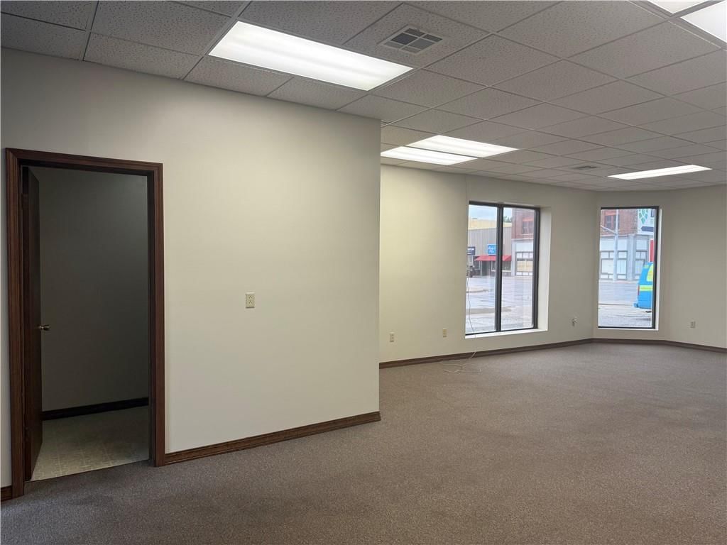 111 S Broadway Street — photo 7