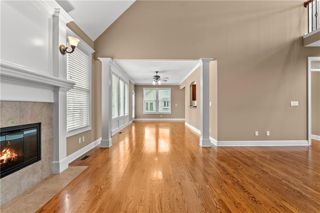 Photo 9 of 33 - 2629 SW Wintergarden Drive