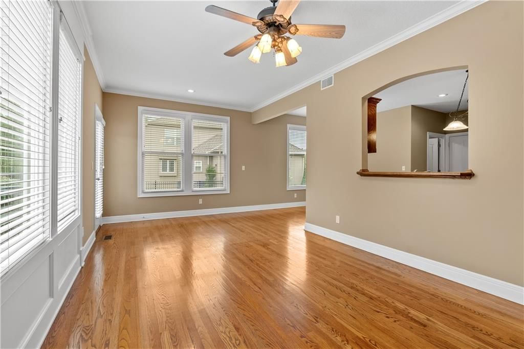 Photo 11 of 33 - 2629 SW Wintergarden Drive