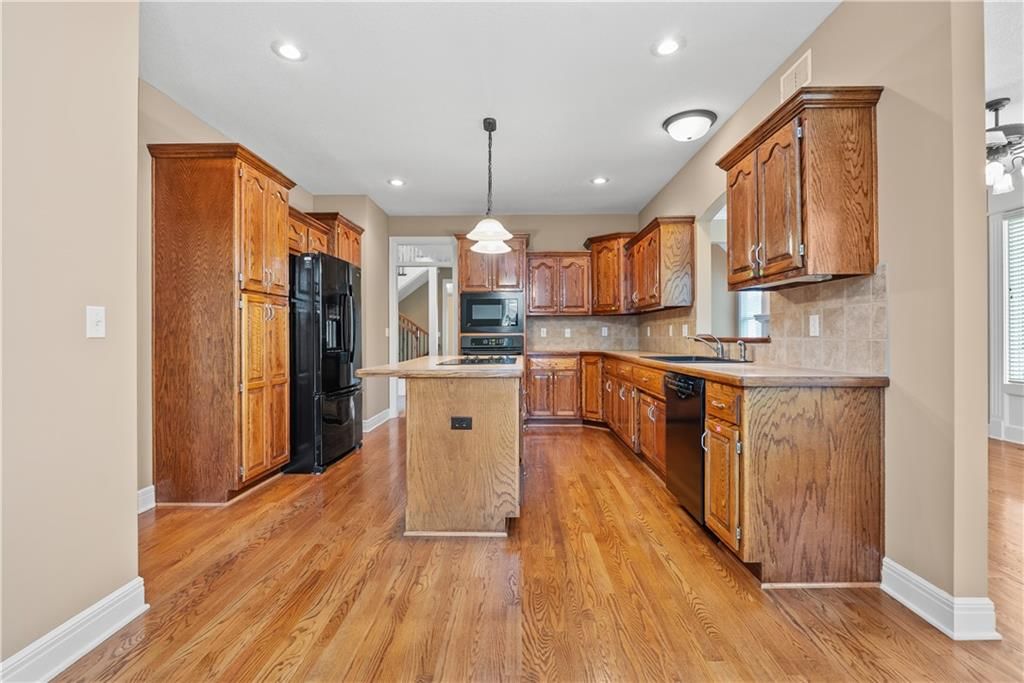 Photo 16 of 33 - 2629 SW Wintergarden Drive