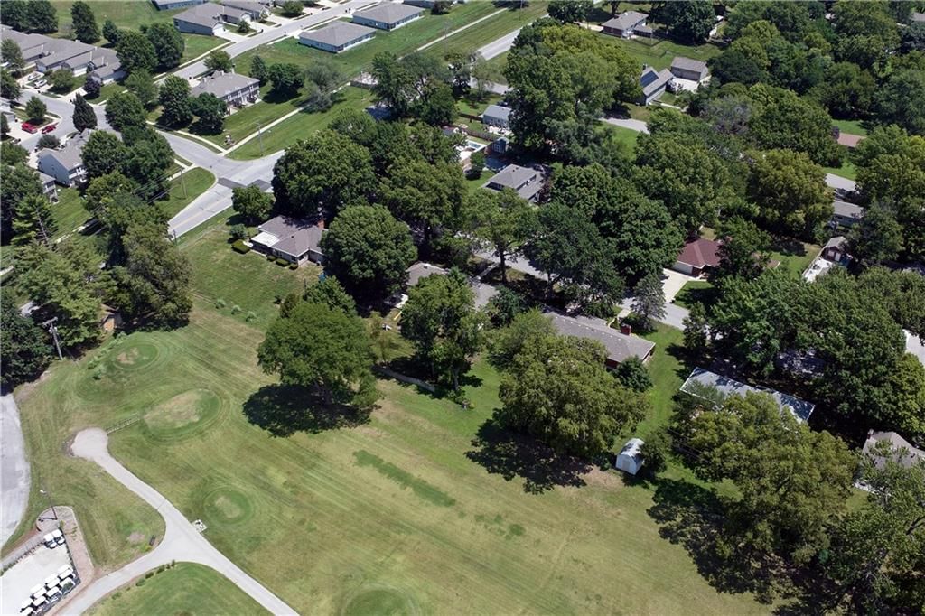 Photo 58 of 61 - 4706 Hedges Avenue