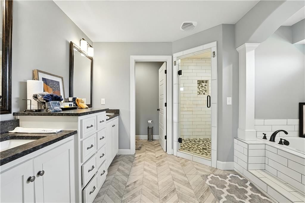 20322 W 80th Street — photo 10