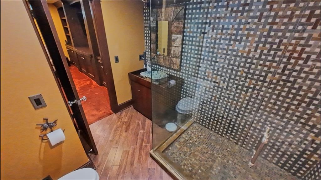 920 N Noyes Boulevard — photo 28
