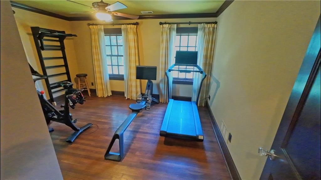 920 N Noyes Boulevard — photo 32